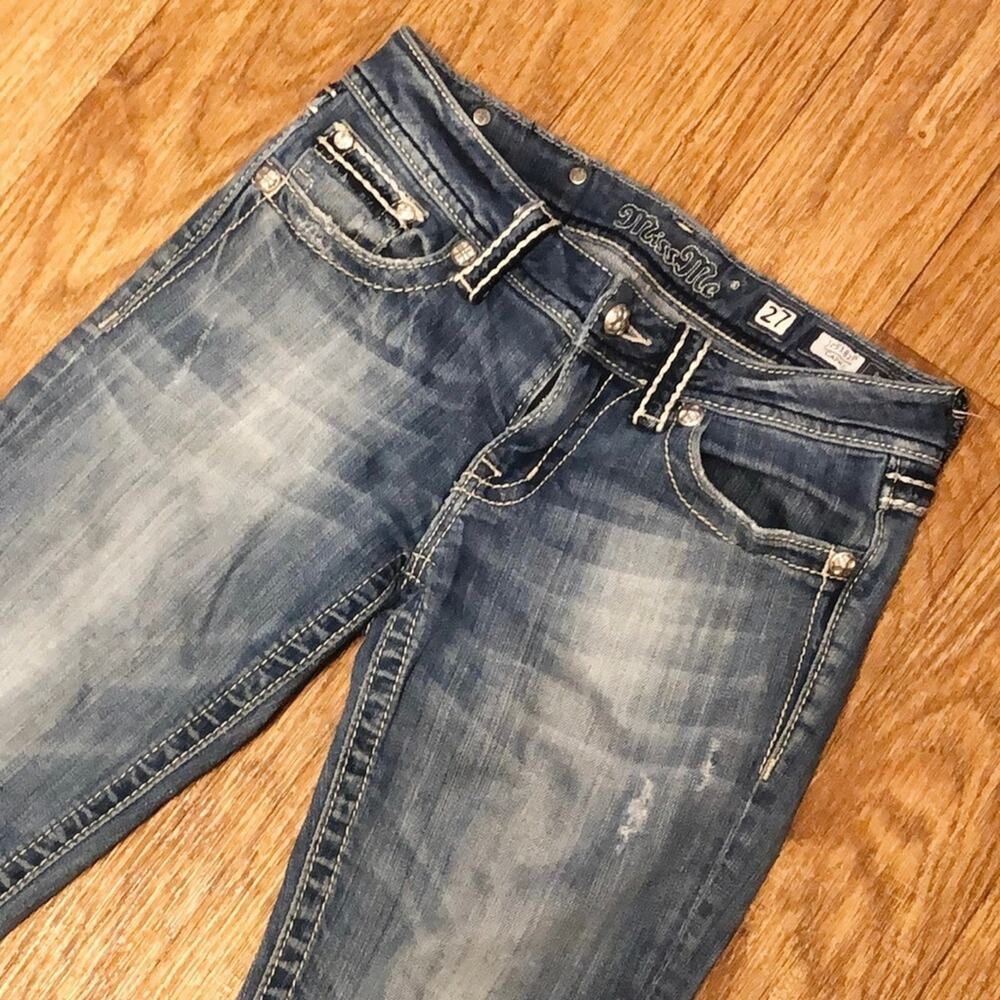 Miss Me Embellished Embroidered Fleur-de-lis Boyfriend Capri Jeans Size 27